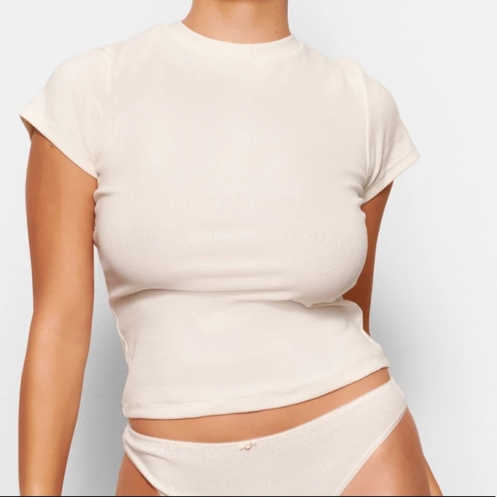 SKIMS Logo Pointelle T-Shirt Bone S